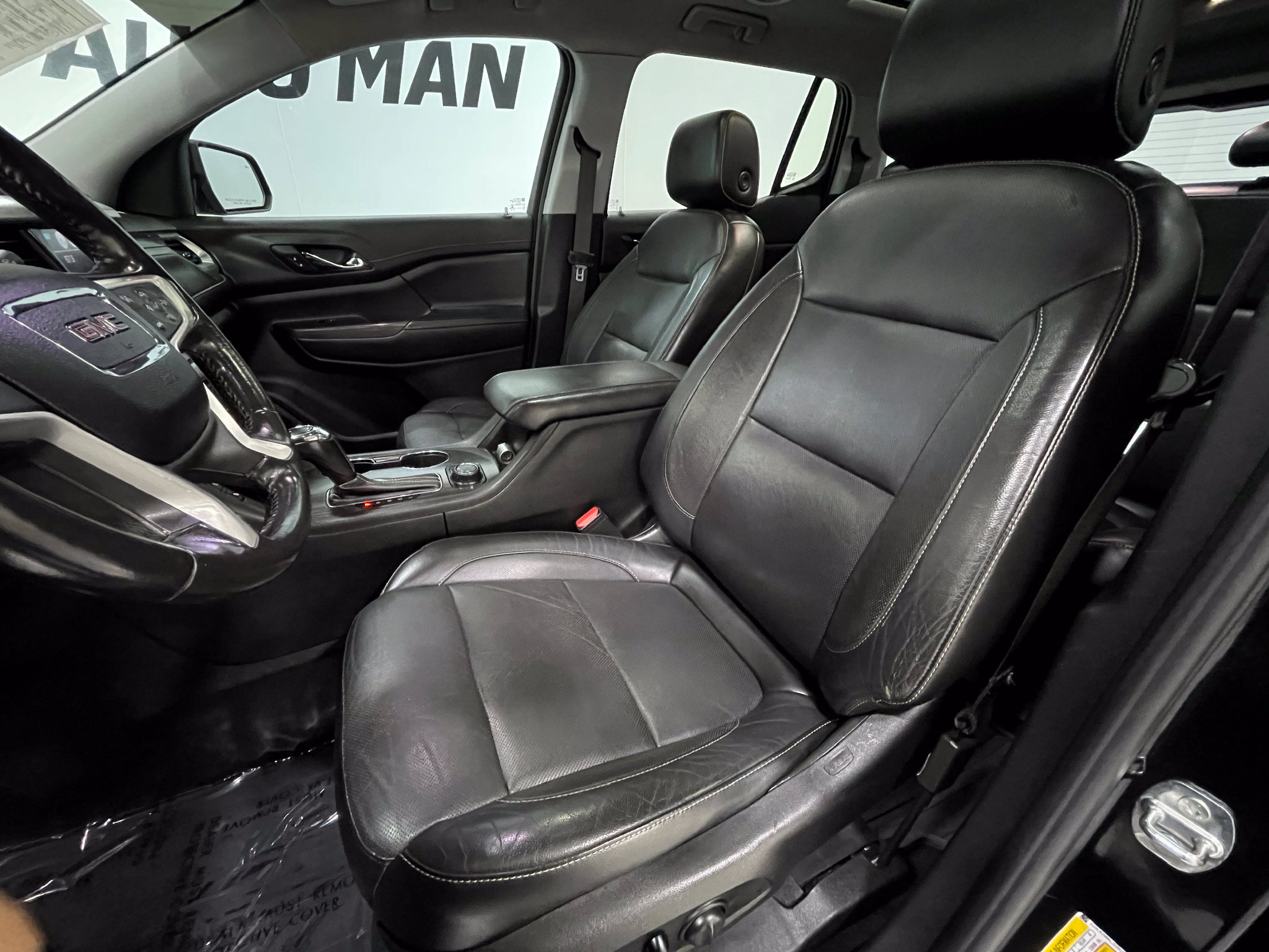Used 2019 GMC Acadia SLT w/ Black Edition FWD image 14