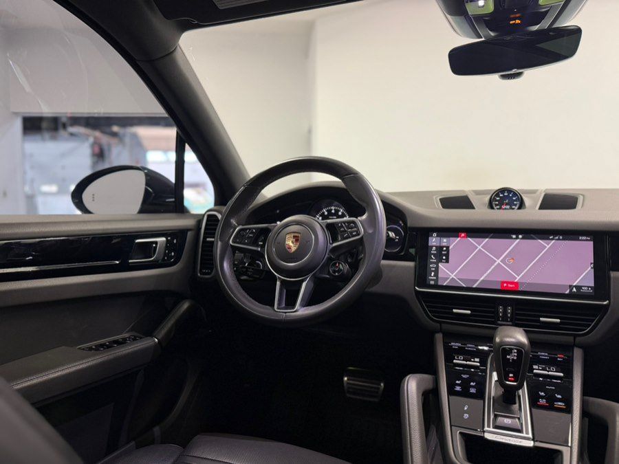 Used 2019 Porsche Cayenne S w/ Premium Plus Package AWD/4WD image 59