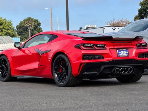 New 2026 Chevrolet Corvette Z06 w/ Stealth Interior Trim Package image 7