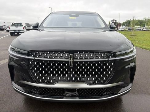 Used 2024 Lincoln Nautilus Premier w/ Equipment Group 102A AWD/4WD image 4