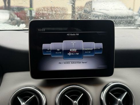 Used 2019 Mercedes-Benz GLA 250 image 17