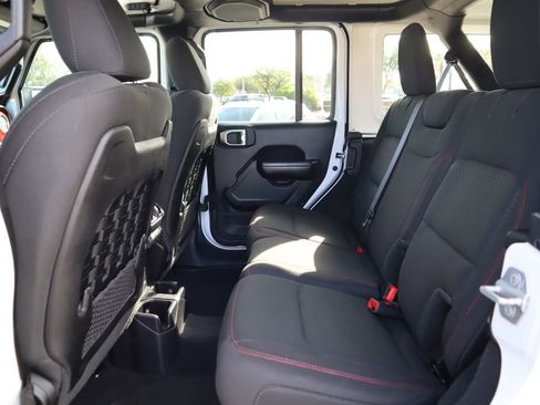 Used 2021 Jeep Wrangler Unlimited Rubicon image 20