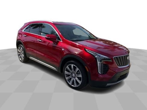 Certified 2023 Cadillac XT4 Premium Luxury FWD image 2