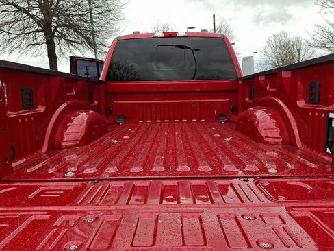 Used 2024 Ford F250 Platinum w/ Tremor Off-Road Package image 29