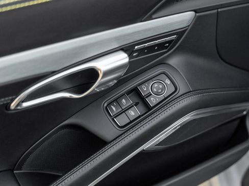 Certified 2019 Porsche 911 Turbo S image 23