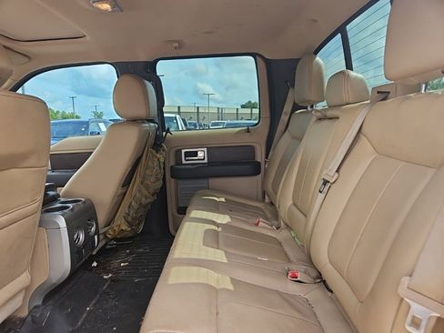 Used 2014 Ford F150 Lariat w/ Equipment Group 502A Luxury AWD/4WD image 15