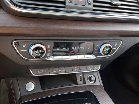Certified 2023 Audi Q5 2.0T Premium Plus w/ Premium Plus Package image 17