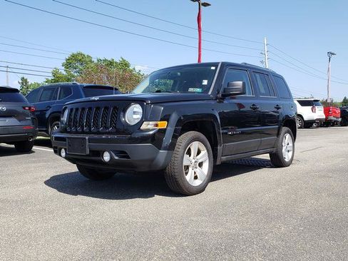 Used 2015 Jeep Patriot Latitude AWD/4WD image 7