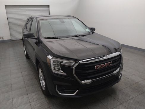 Used 2024 GMC Terrain SLE AWD/4WD image 14