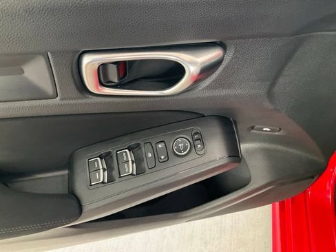 Used 2023 Honda Civic Sport image 5