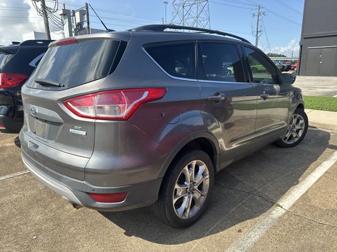 Used 2014 Ford Escape SE w/ Equipment Group 201A image 4