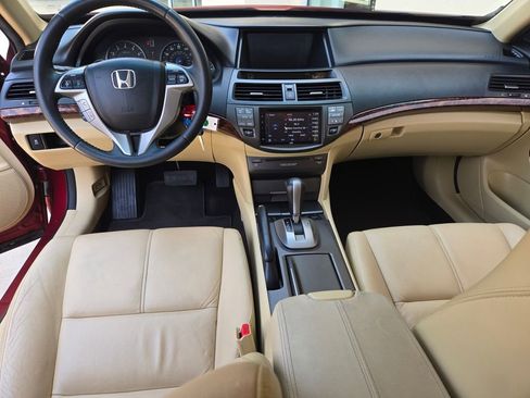 Used 2010 Honda Crosstour EX-L image 8