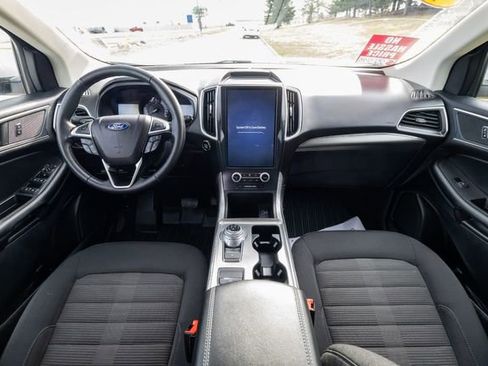 Used 2022 Ford Edge SEL w/ Cold Weather Package AWD/4WD image 16