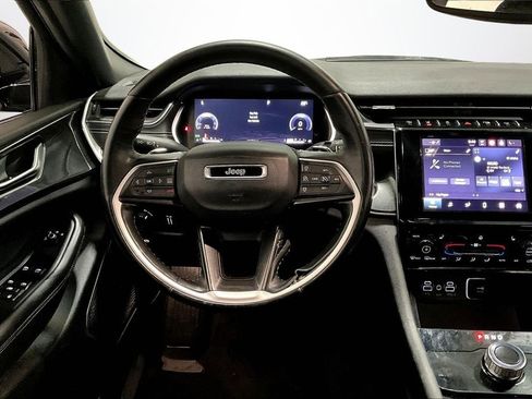 Used 2022 Jeep Grand Cherokee L Laredo image 8