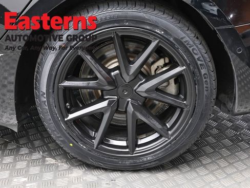 Used 2018 Tesla Model 3 Long Range RWD image 8