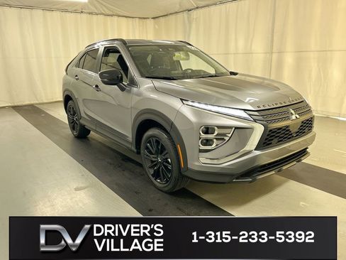 Used 2024 Mitsubishi Eclipse Cross Black Edition image 1