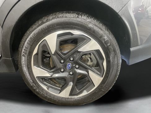 Used 2024 Subaru Crosstrek 2.5i Limited AWD/4WD image 24