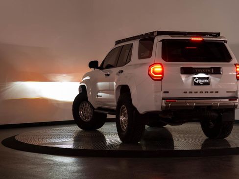 Used 2025 Toyota 4Runner Trailhunter image 22