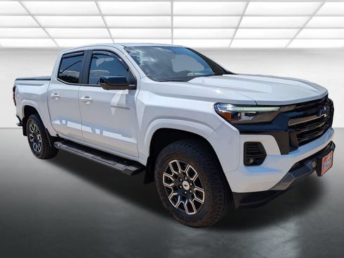 Used 2024 Chevrolet Colorado Z71 w/ Z71 Convenience Package 2 AWD/4WD image 1