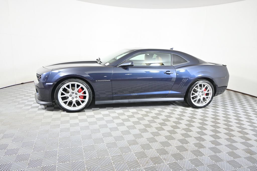 Used 2013 Chevrolet Camaro LT w/ Dusk Special Edition RWD image 2