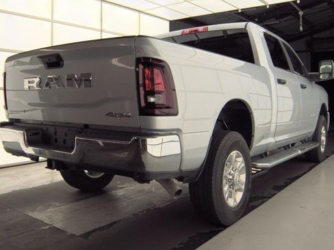 Used 2026 RAM 2500 Big Horn AWD/4WD image 4
