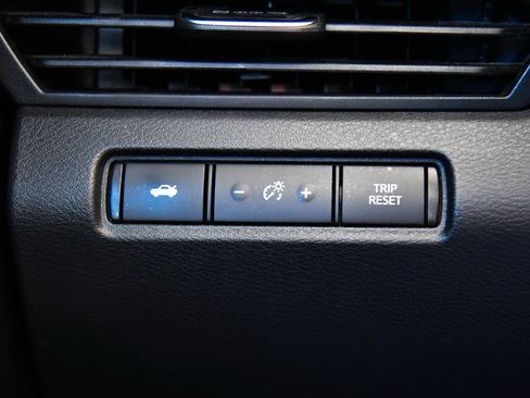 Used 2022 Nissan Altima 2.5 SR w/ Midnight Edition Package FWD image 30