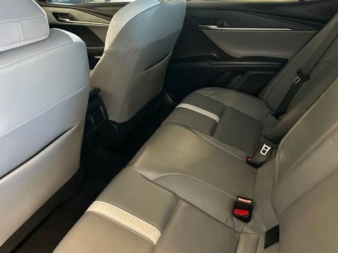 Used 2025 Toyota Camry SE AWD/4WD image 14