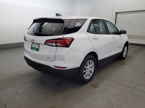 Used 2023 Chevrolet Equinox LS AWD/4WD image 9
