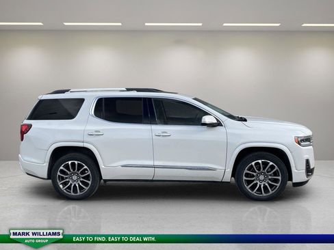 Used 2022 GMC Acadia Denali w/ Denali Ultimate Package image 8