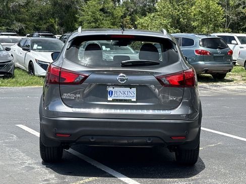 Certified 2019 Nissan Rogue Sport SV FWD image 9