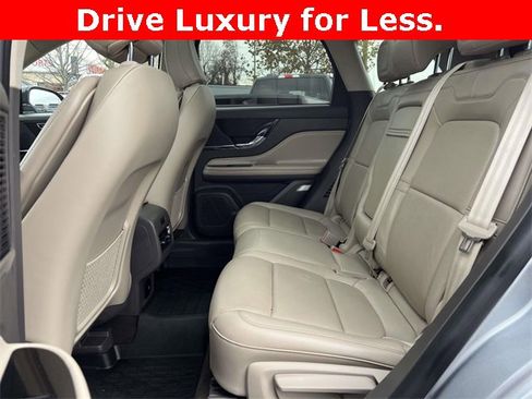Used 2022 Lincoln Corsair AWD w/ Premium Package image 15