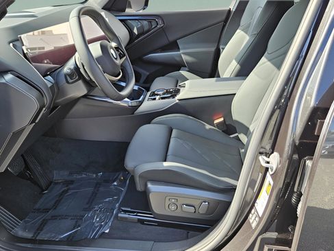 New 2025 BMW X3 xDrive30i w/ Convenience Package image 7