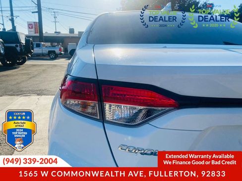 Used 2020 Toyota Corolla LE image 18