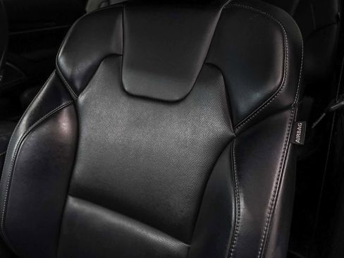 Used 2024 Kia Telluride LX image 27