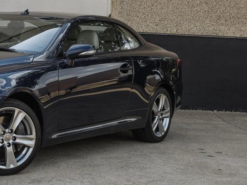 Used 2015 Lexus IS 350C w/ Navigation System Package RWD image 5
