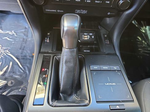 Used 2023 Lexus GX 460 Premium image 21