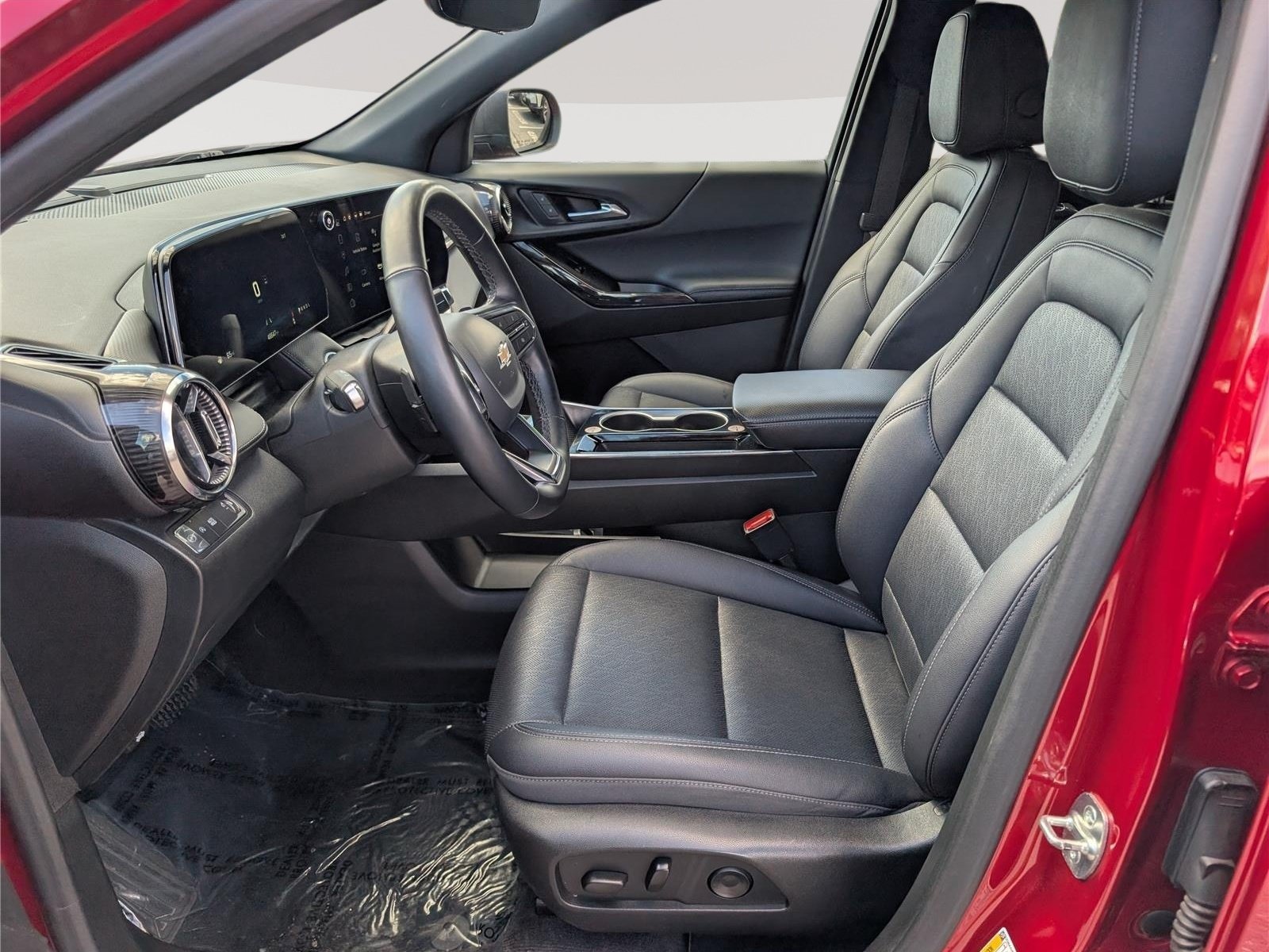 Used 2025 Chevrolet Equinox LT w/ Convenience Package II FWD image 16
