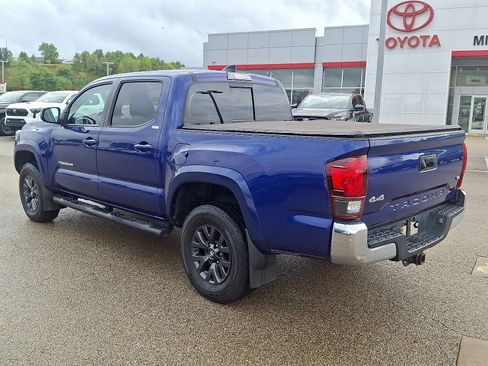 Certified 2023 Toyota Tacoma SR5 image 4