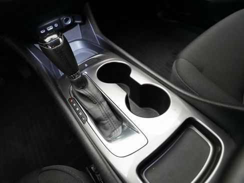 Used 2020 Chevrolet Malibu RS image 16