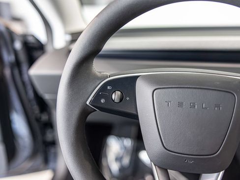 Used 2026 Tesla Model 3 RWD image 23