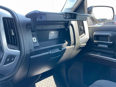 Used 2018 GMC Sierra 1500 SLE w/ SLE Value Package AWD/4WD image 41
