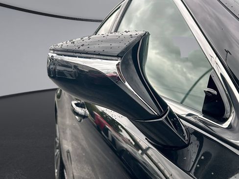 Used 2025 Lexus ES 350 w/ Premium Package FWD image 30