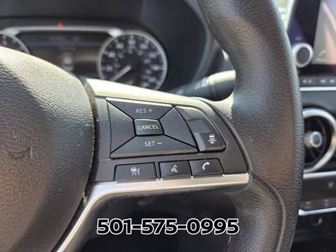 Used 2024 Nissan Sentra SV FWD image 24