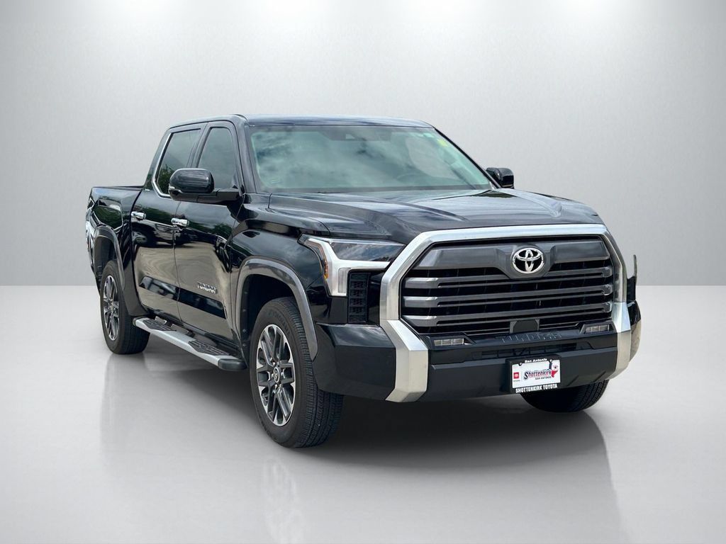 Used 2023 Toyota Tundra Limited w/ Power Package AWD/4WD image 3
