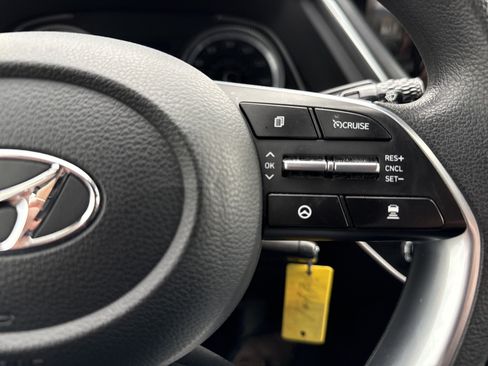 Used 2023 Hyundai Sonata SE FWD image 19