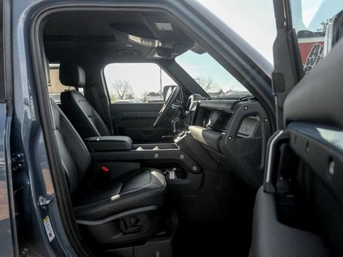 Used 2025 Land Rover Defender 110 S AWD/4WD image 22
