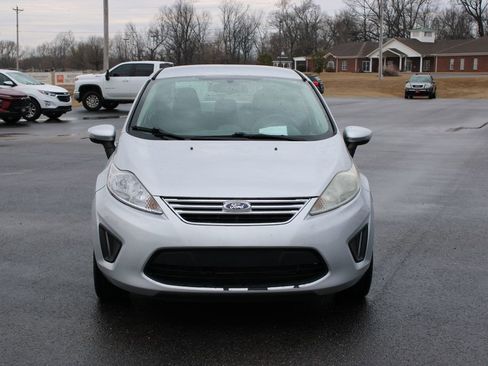 Used 2013 Ford Fiesta SE image 3