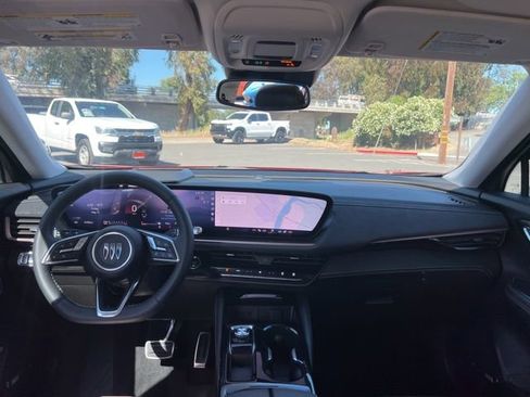 Used 2025 Buick Envision Sport Touring AWD/4WD image 21