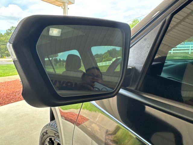 Used 2021 GMC Terrain SLT w/ Infotainment Package II AWD/4WD image 33