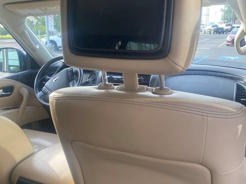 Used 2023 Nissan Armada Platinum w/ Captain's Chairs Package AWD/4WD image 11